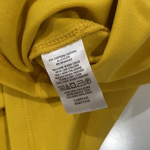 Ann Taylor Ruffle Trim Tank Size L - Picture 8 of 8